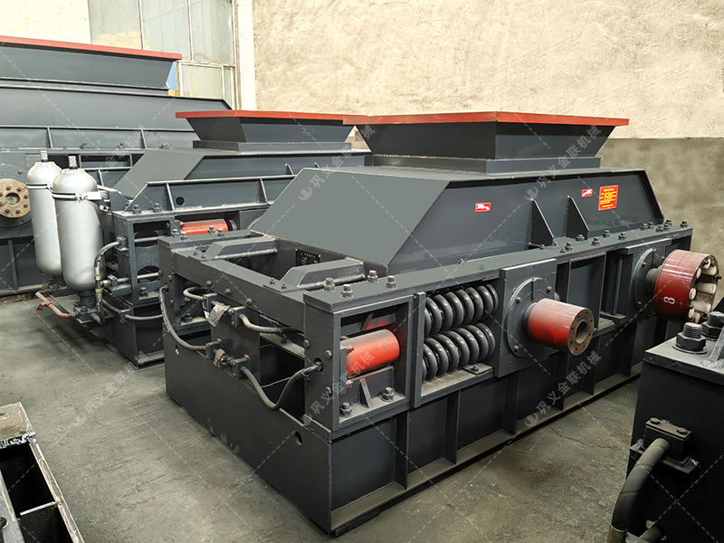 青石和河卵石哪個(gè)制砂好？用對(duì)輥破碎機(jī)怎么樣？