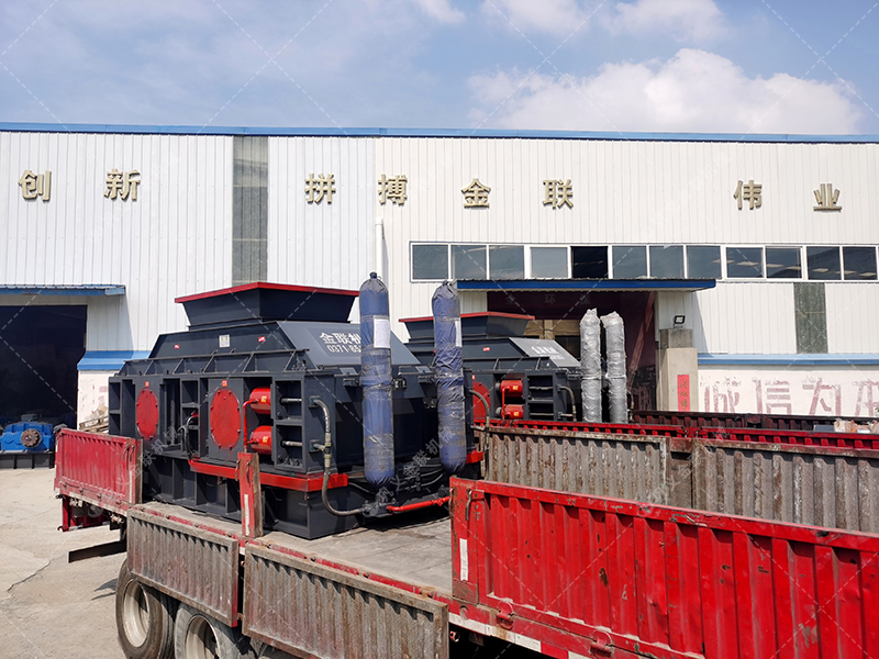 時產150噸選哪個型號液壓對輥破碎機？