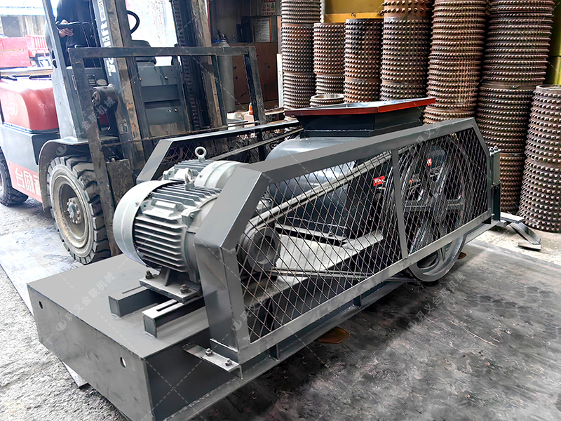 建筑垃圾處理為何首先選擇雙齒輥破碎機？這3個優勢太明顯！